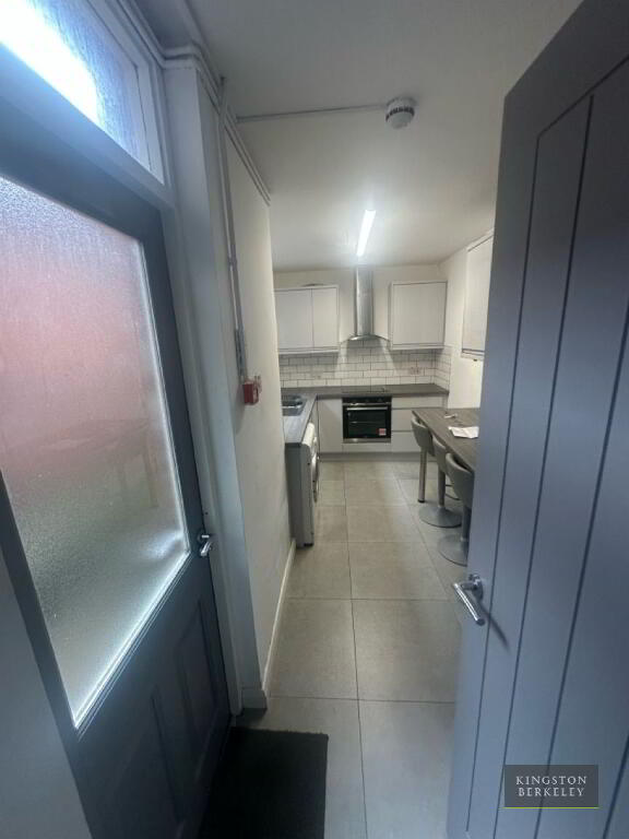 Photo 5 of (hmo Registered), 31 Hatfield Street, Ormeau Road, Belfast South, Belfast