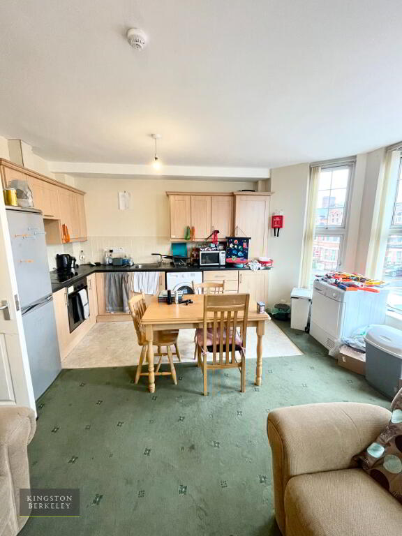 Photo 2 of B (hmo Registered), 100 Malone Avenue, Belfast South, Belfast