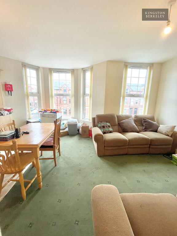 Photo 4 of B (hmo Registered), 100 Malone Avenue, Belfast South, Belfast