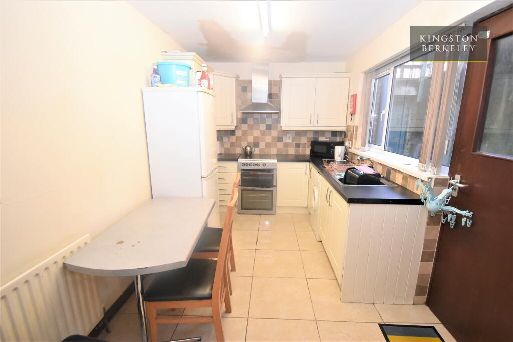 Photo 7 of (hmo Registered), 70 Palestine Street, Holylands, Queens Quarter, Belfast