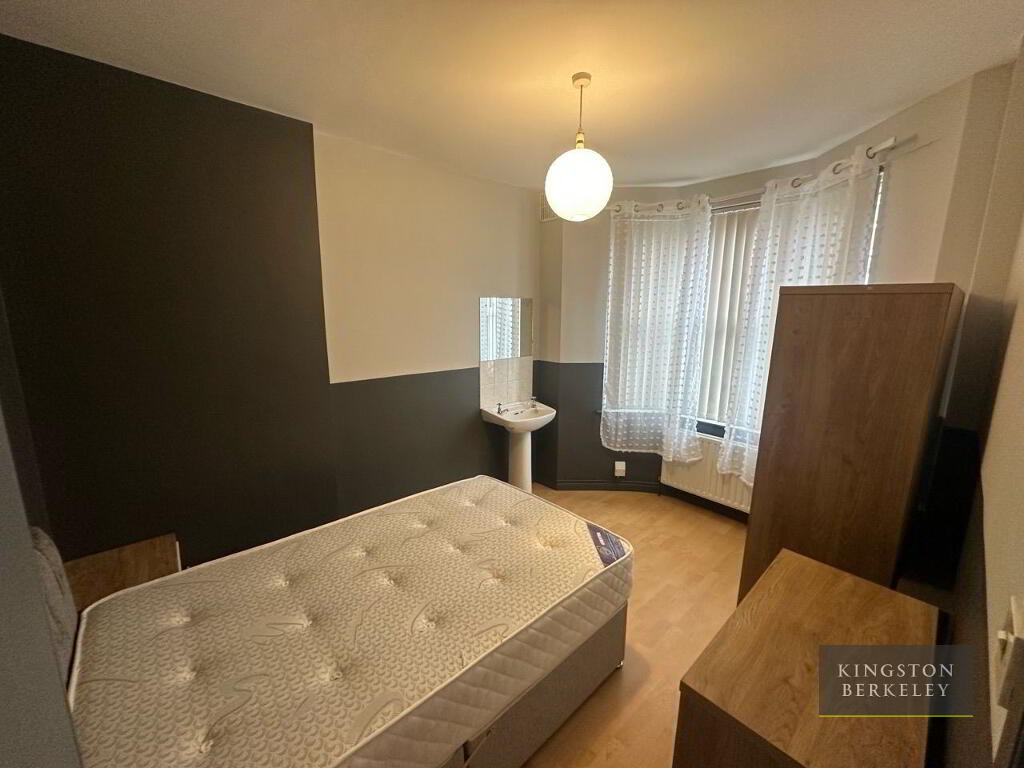 Photo 8 of (hmo Registered), 137 Dunluce Avenue, Lisburn Road, South Belfast, Belfast