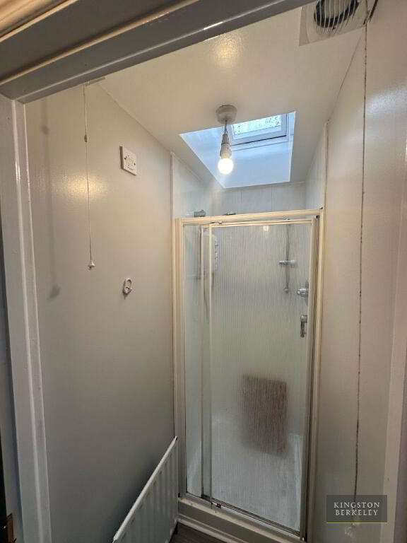 Photo 13 of (hmo Registered), 137 Dunluce Avenue, Lisburn Road, South Belfast, Belfast