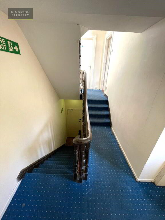 Photo 3 of 2 (hmo Registered), 95 Rugby Avenue, Queens Quarter, Belfast