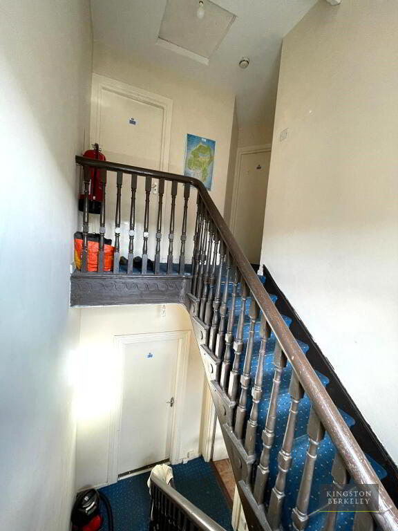 Photo 8 of 2 (hmo Registered), 95 Rugby Avenue, Queens Quarter, Belfast