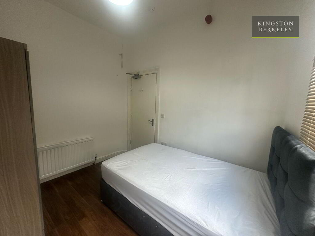 Photo 3 of (hmo Registered), 25 Ridgeway Street, Stranmillis, Belfast