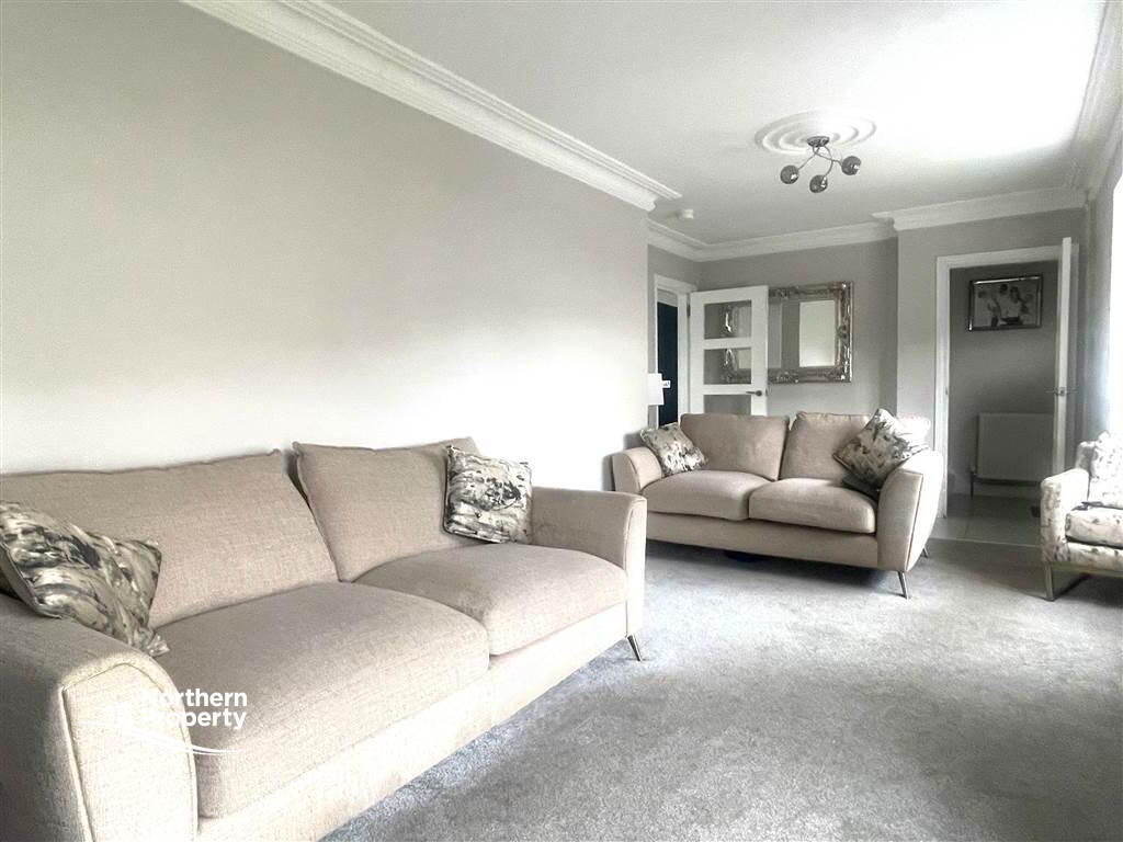 Photo 3 of 52 Ramoan Gardens, Belfast