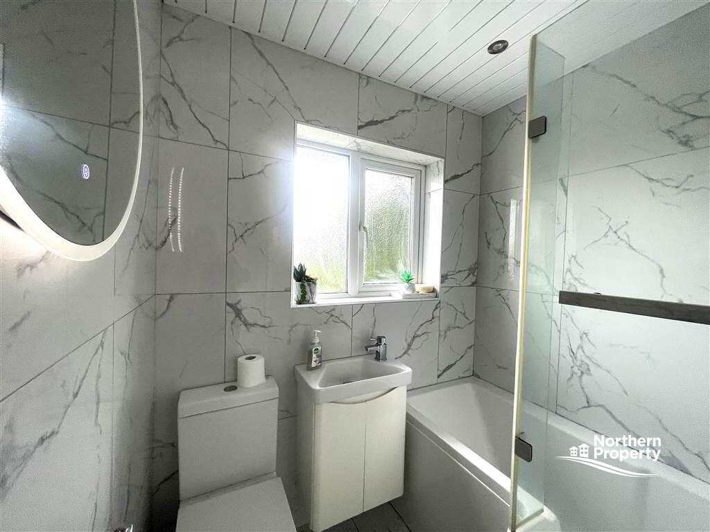 Photo 15 of 52 Ramoan Gardens, Belfast