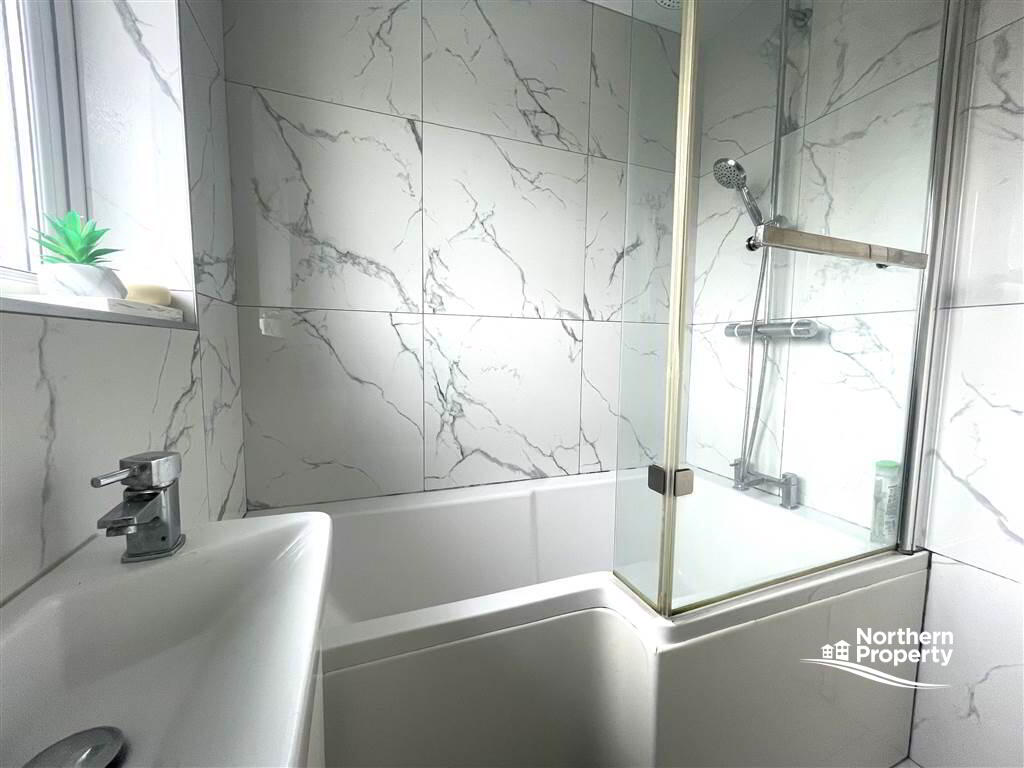 Photo 16 of 52 Ramoan Gardens, Belfast