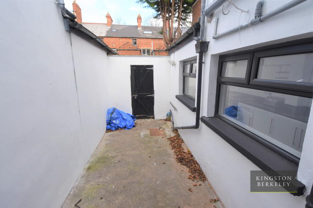 Photo 7 of 32 Rugby Avenue, South Belfast, Belfast