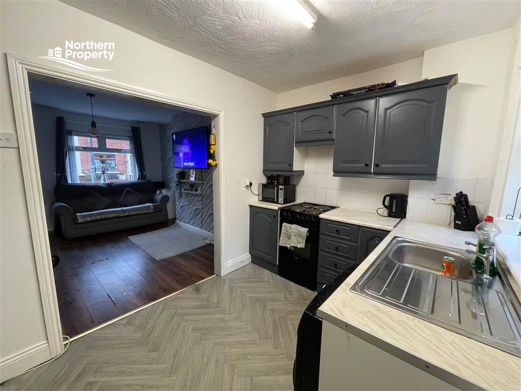 Photo 4 of 82 Iris Drive, Belfast