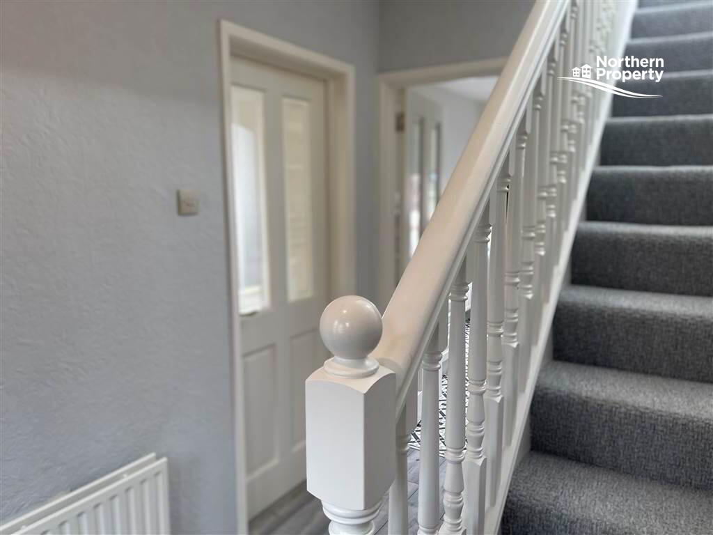 Photo 5 of 12 Dermott Hill Green, Belfast