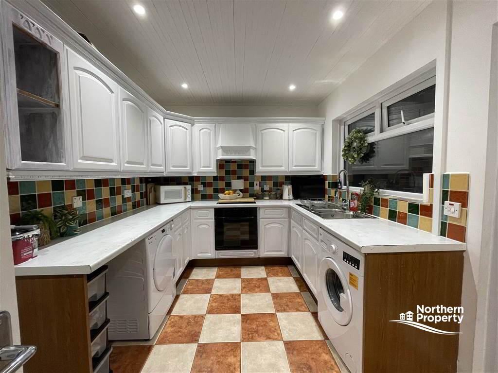 Photo 9 of 11 Beechmount Street, Belfast