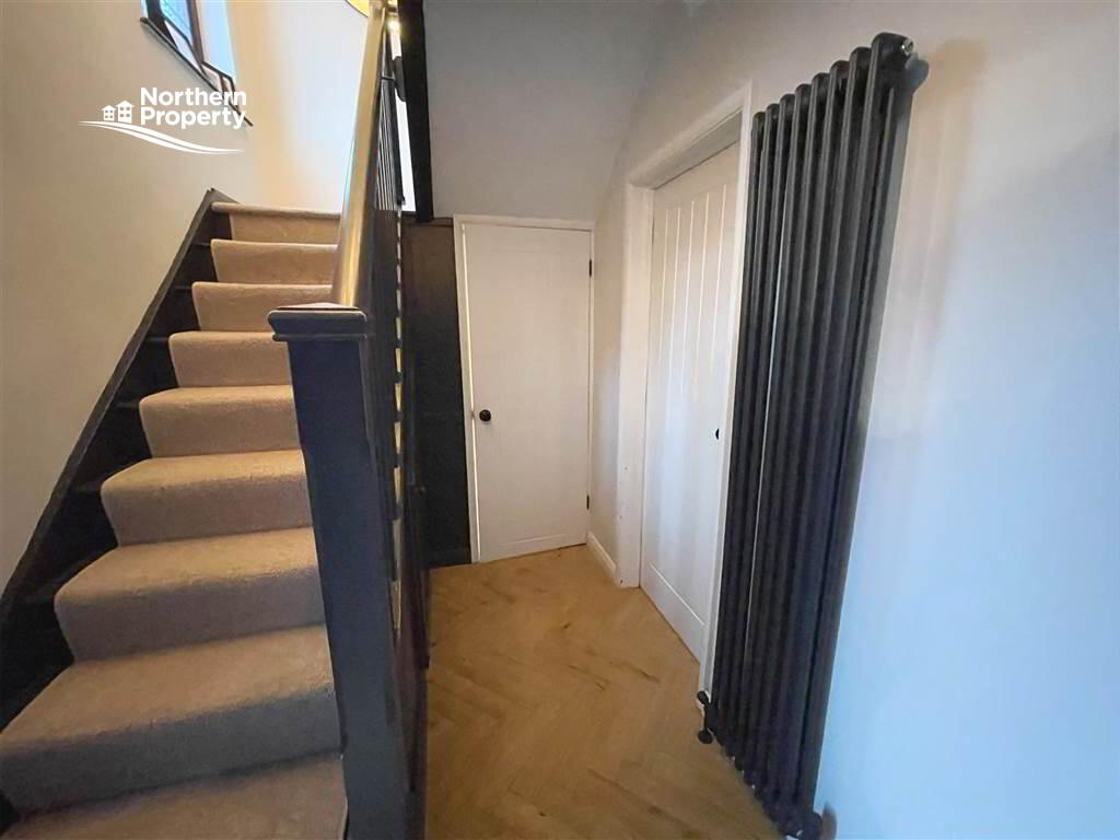 Photo 3 of 23 Abbeydale Crescent, Belfast