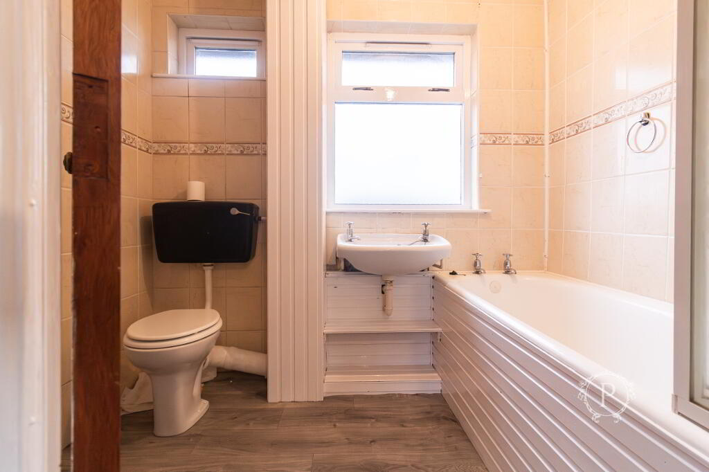 Photo 22 of 5 Drumard Avenue, Portadown