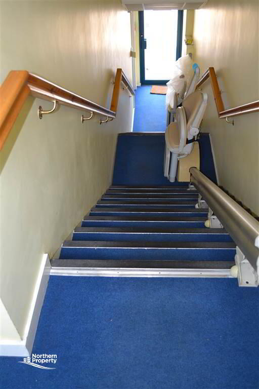 Photo 4 of 196 Duncairn Gardens, Belfast