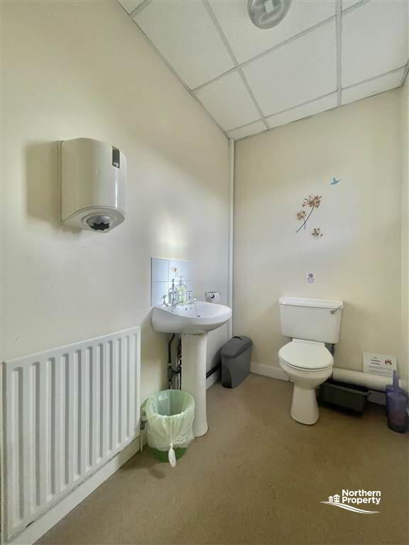 Photo 13 of 196 Duncairn Gardens, Belfast