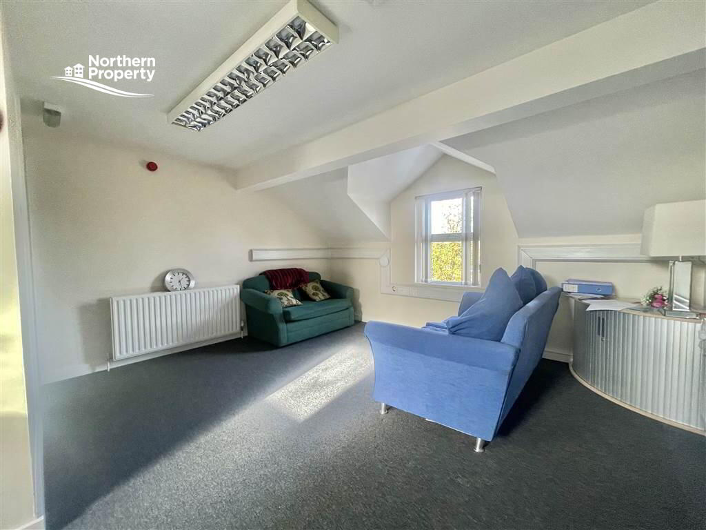 Photo 19 of 196 Duncairn Gardens, Belfast