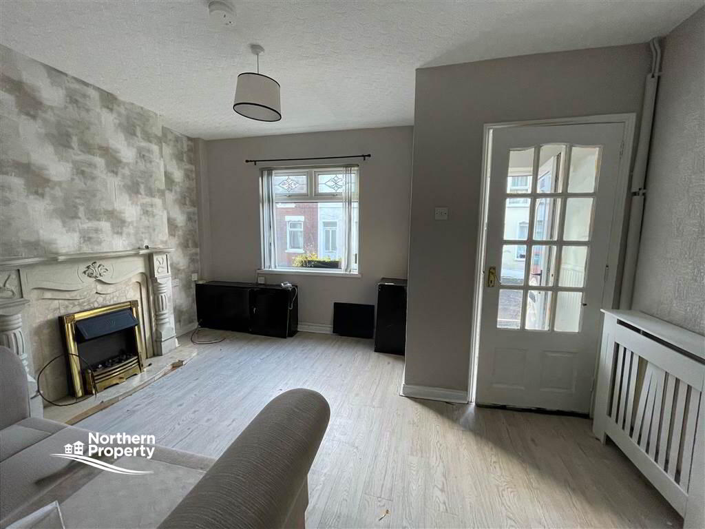 Photo 2 of 37 Forest Street, Belfast