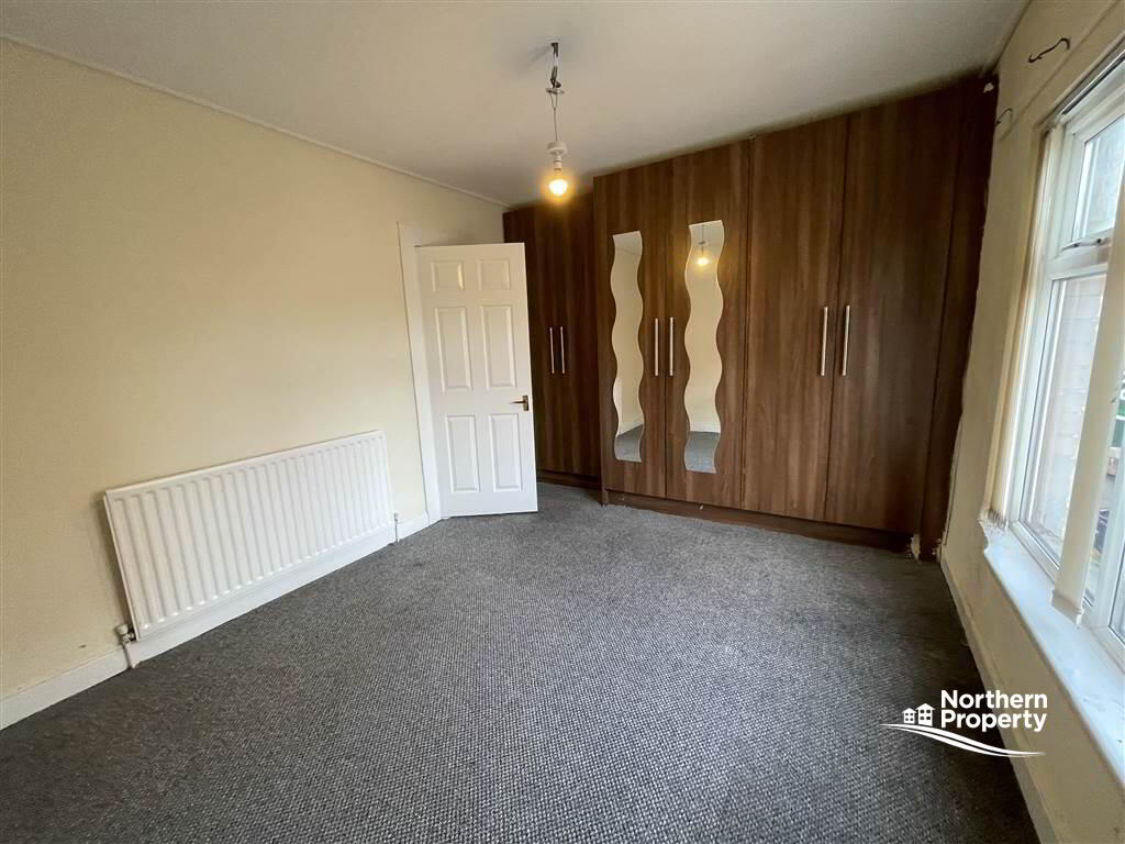 Photo 12 of 4 Beechmount Avenue, Belfast