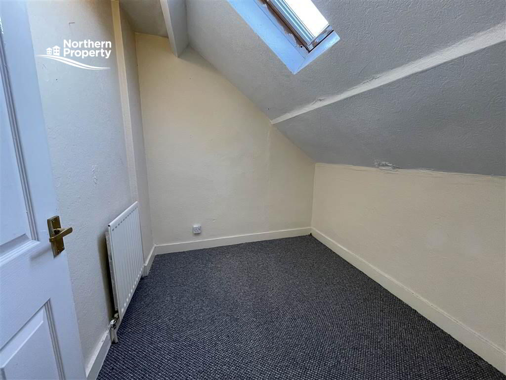 Photo 17 of 4 Beechmount Avenue, Belfast