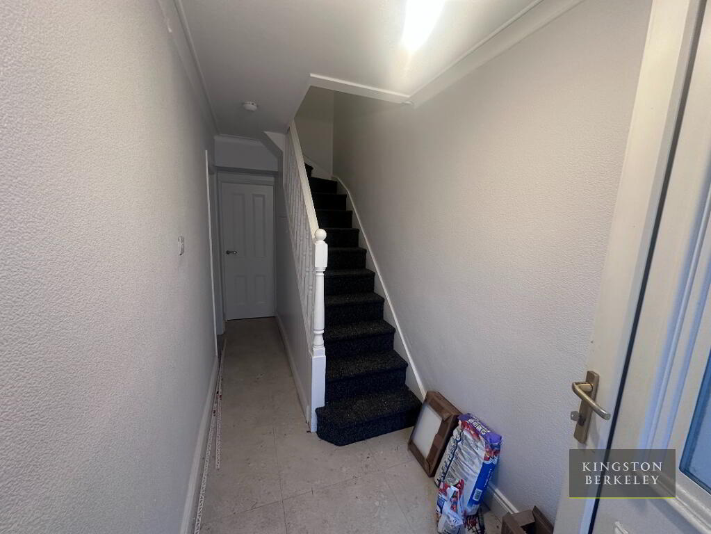 Photo 3 of 135 Broadway, Belfast South, Belfast