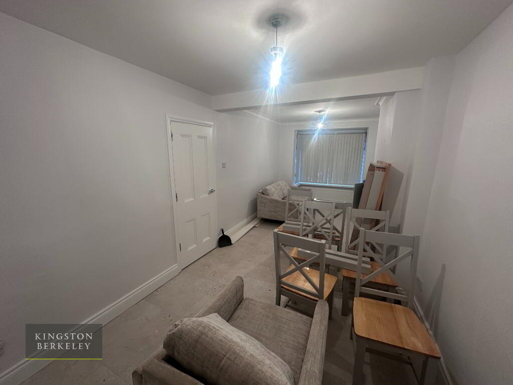 Photo 5 of 135 Broadway, Belfast South, Belfast