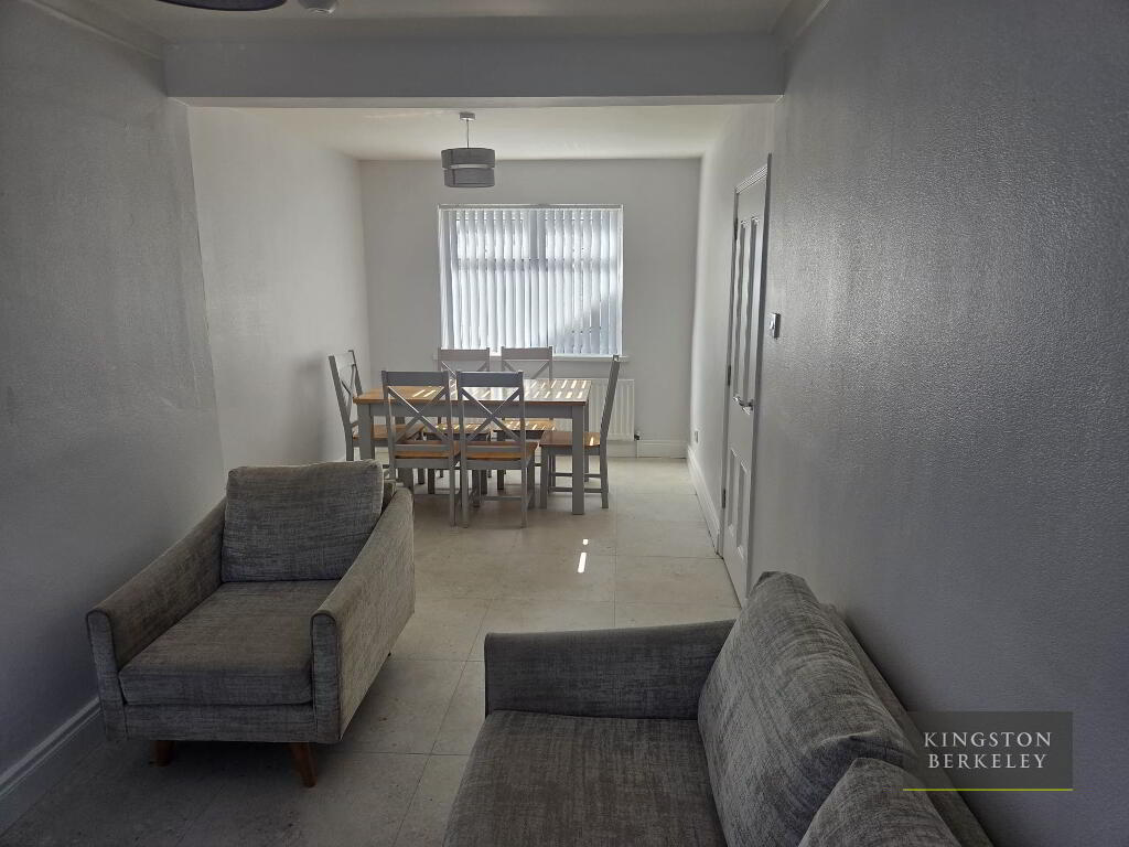 Photo 4 of 135 Broadway, Belfast South, Belfast