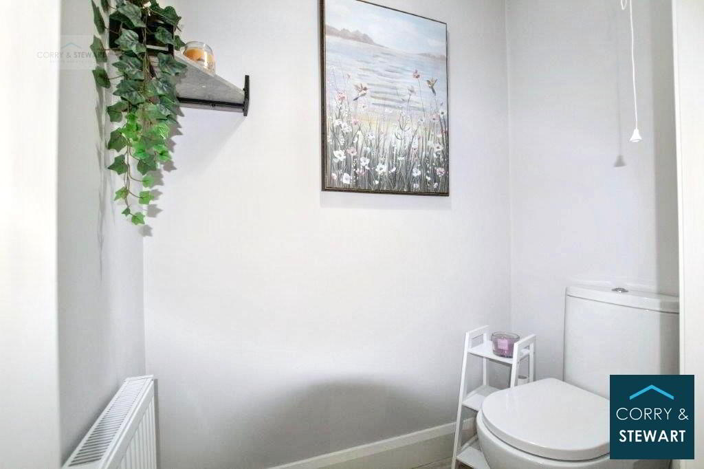 Photo 9 of 52 Loughview Court, Loughmacrory