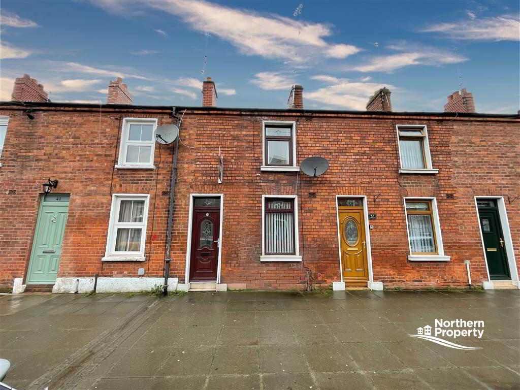 Photo 1 of 39 Hamill Street, Belfast