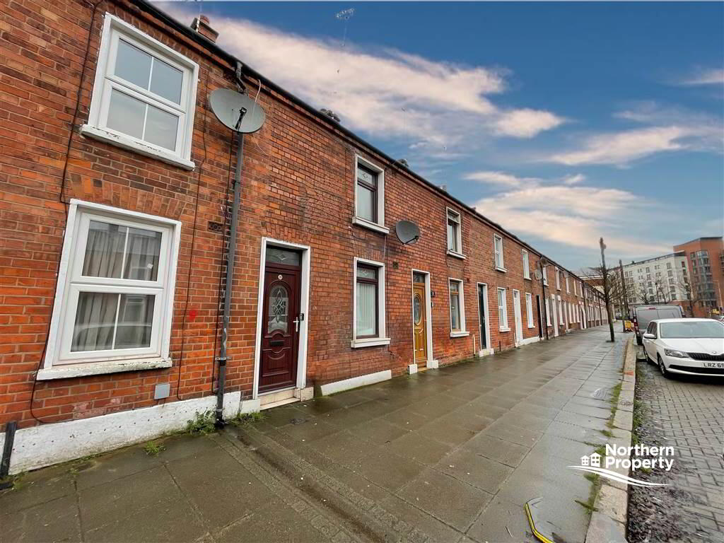 Photo 2 of 39 Hamill Street, Belfast