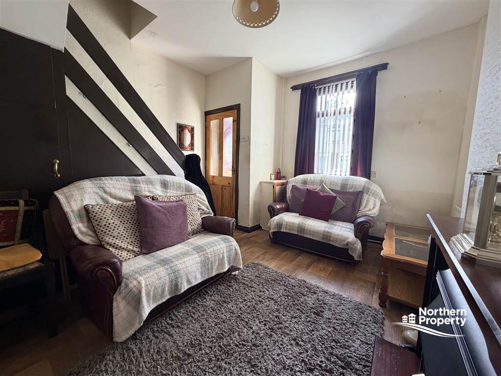 Photo 2 of 137 Cavendish Street, Belfast