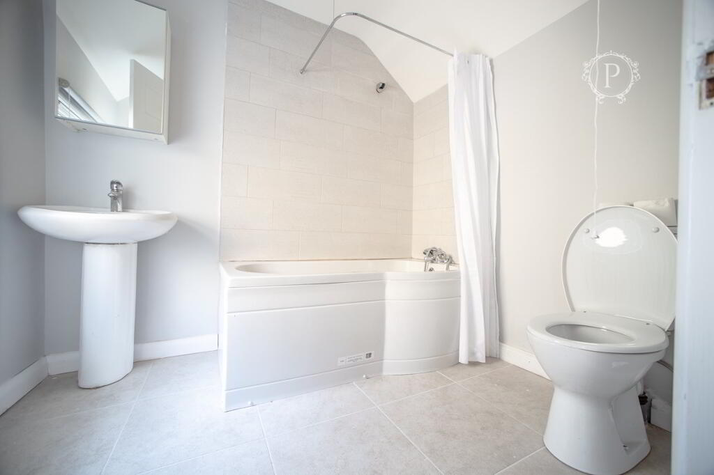 Photo 10 of 15 Railway Street, Armagh