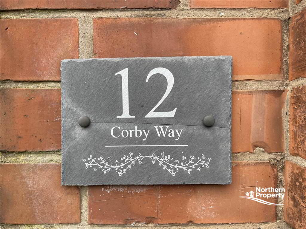 Photo 4 of 12 Corby Way, Belfast