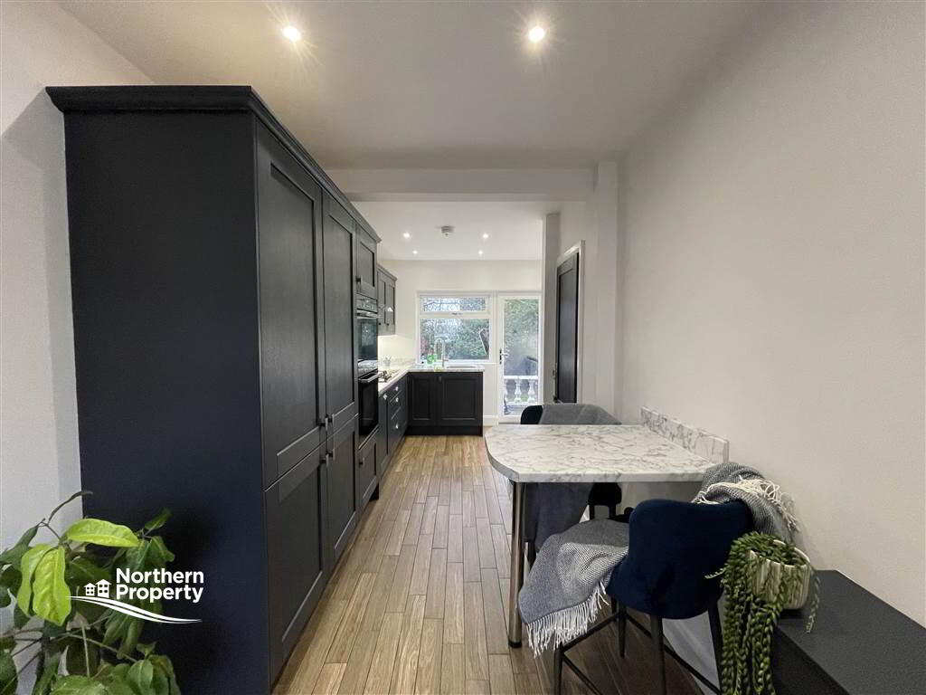 Photo 12 of 12 Corby Way, Belfast