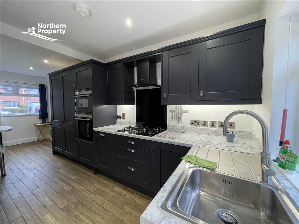 Photo 14 of 12 Corby Way, Belfast