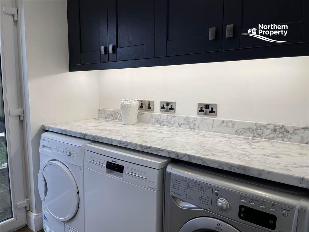 Photo 16 of 12 Corby Way, Belfast