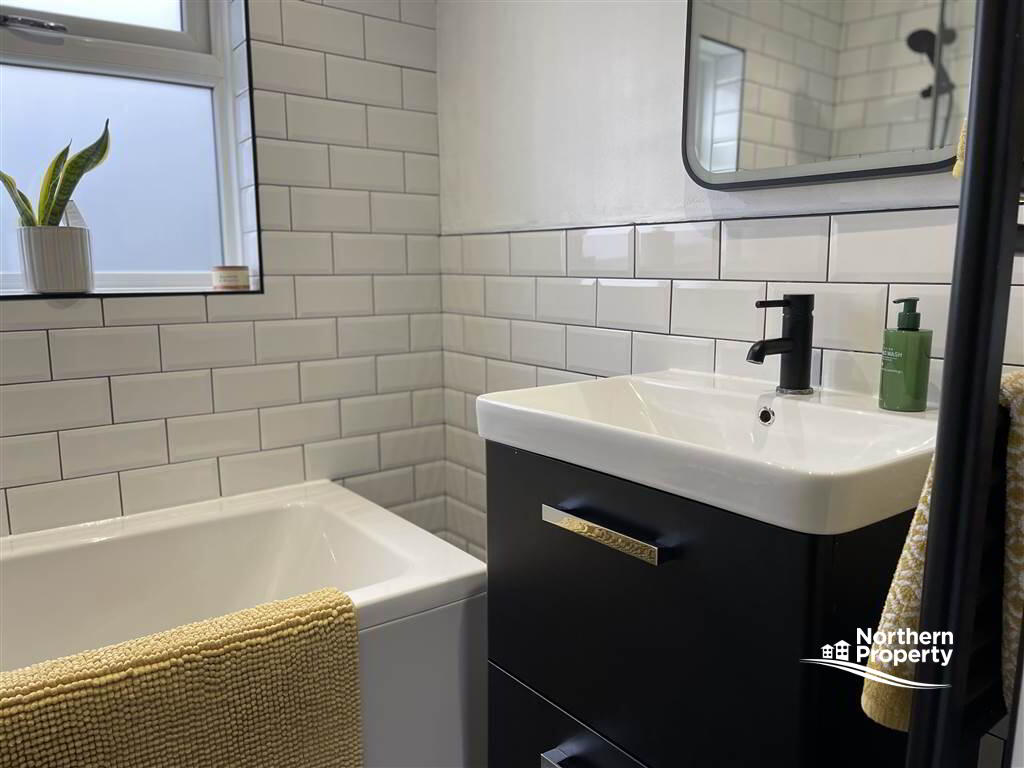 Photo 22 of 12 Corby Way, Belfast