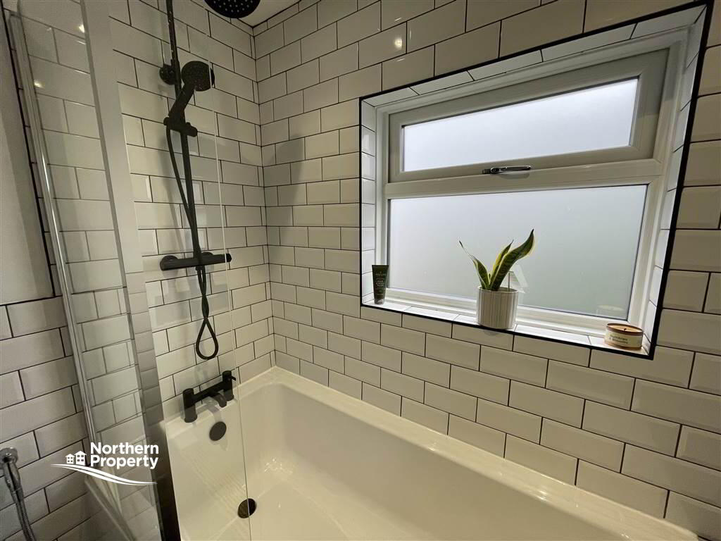 Photo 23 of 12 Corby Way, Belfast