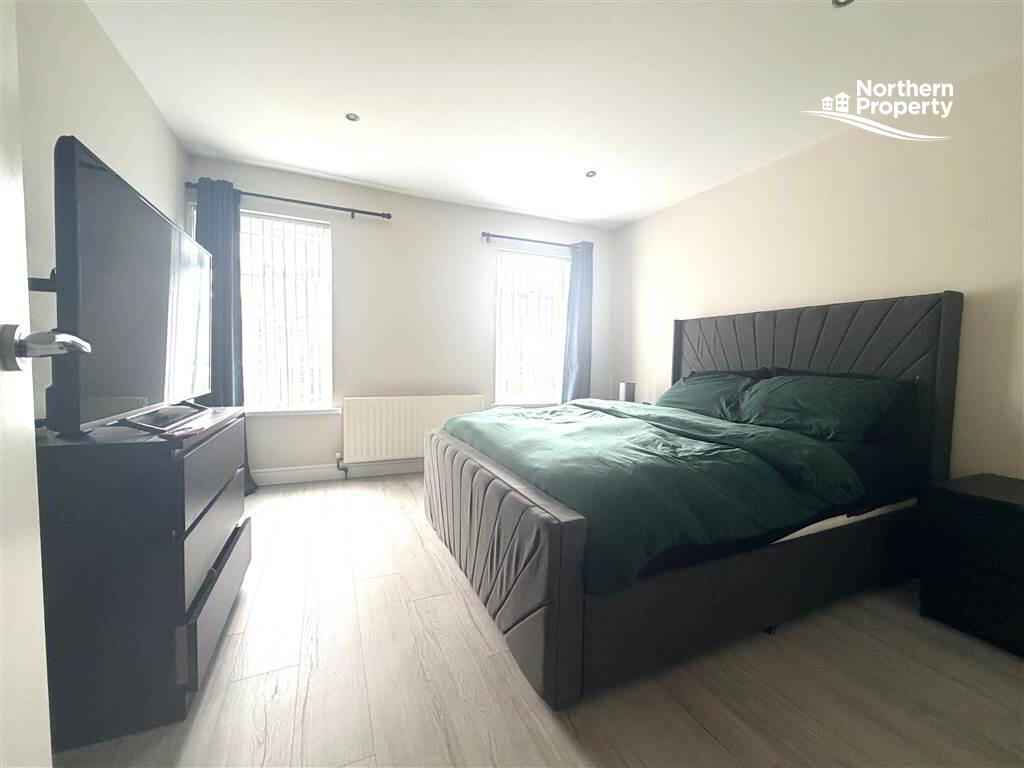 Photo 8 of 33 Stewart Street, Belfast