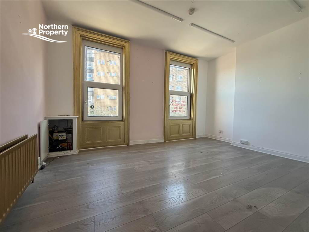 Photo 4 of 131a Falls Road, Belfast