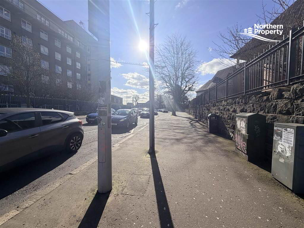 Photo 10 of 131a Falls Road, Belfast