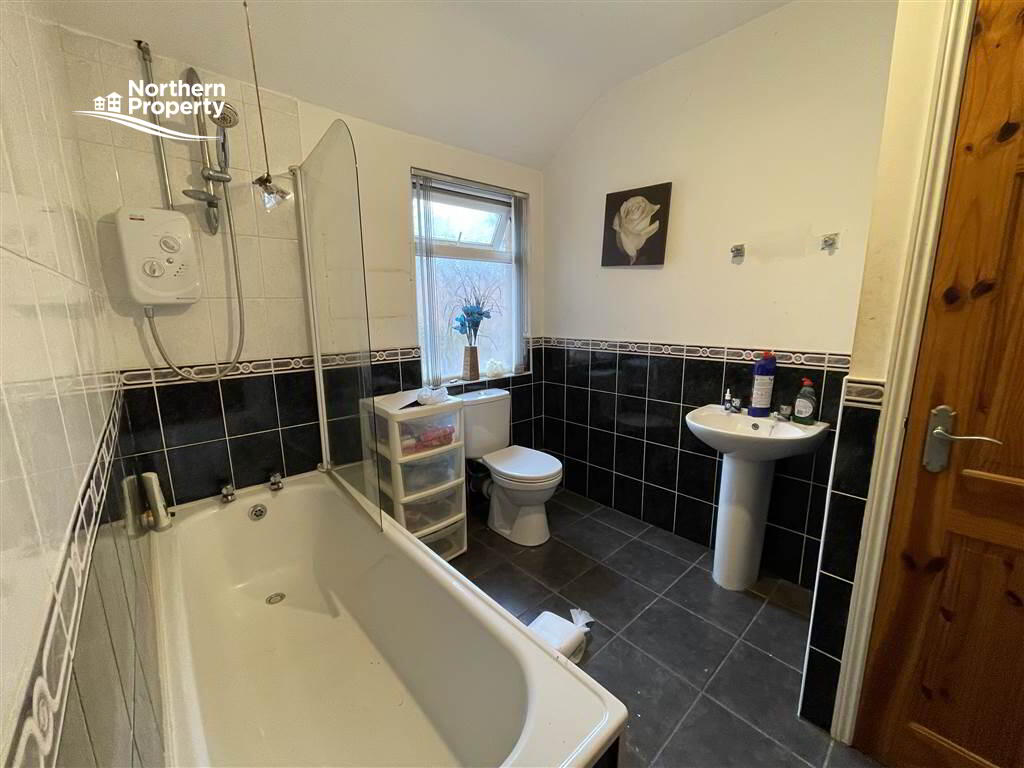 Photo 9 of 2 Beechmount Parade, Belfast