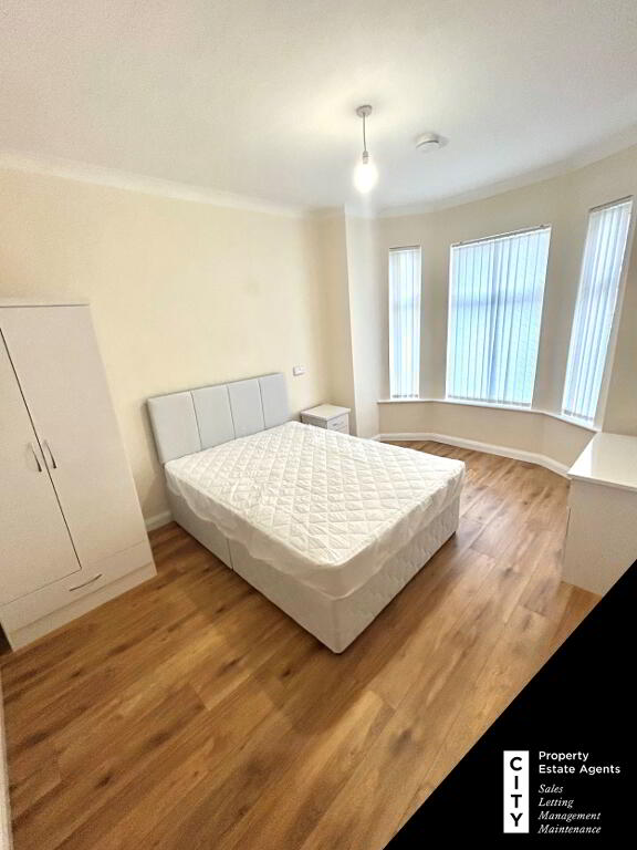 Photo 1 of 15 Rosemount Avenue, Derry