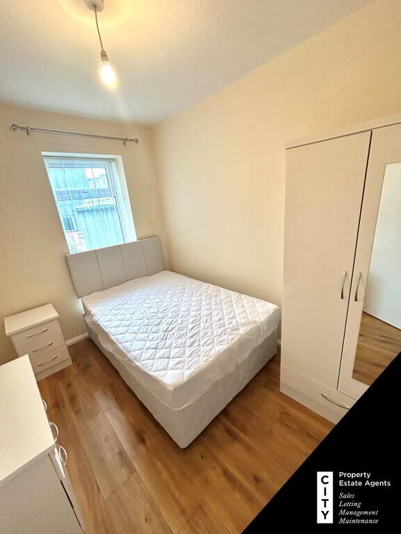 Photo 4 of 15 Rosemount Avenue, Derry