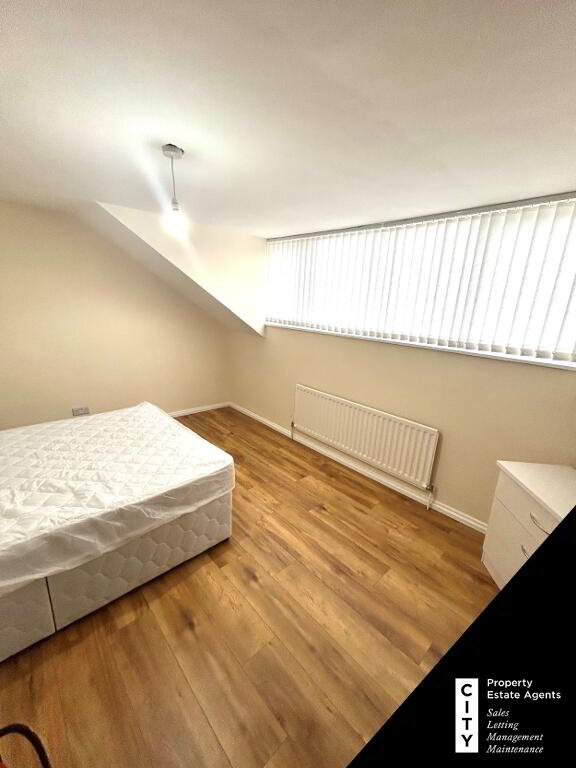 Photo 11 of 15 Rosemount Avenue, Derry