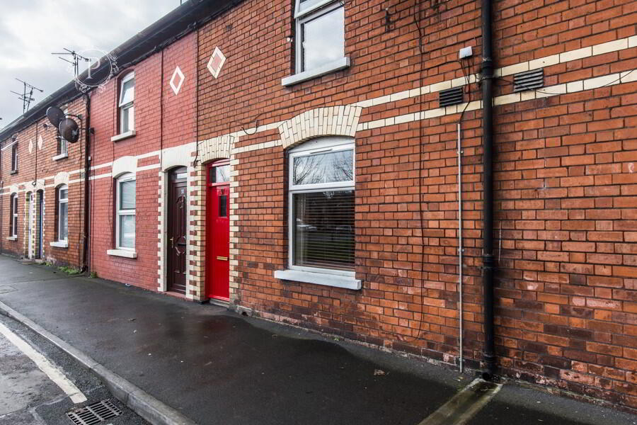 Photo 2 of 31 William Street, Armagh