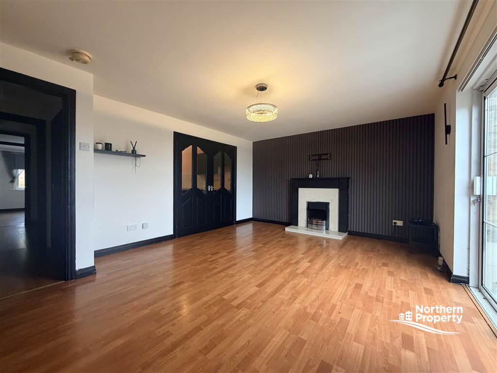 Photo 3 of 44 Larkspur Rise, Belfast