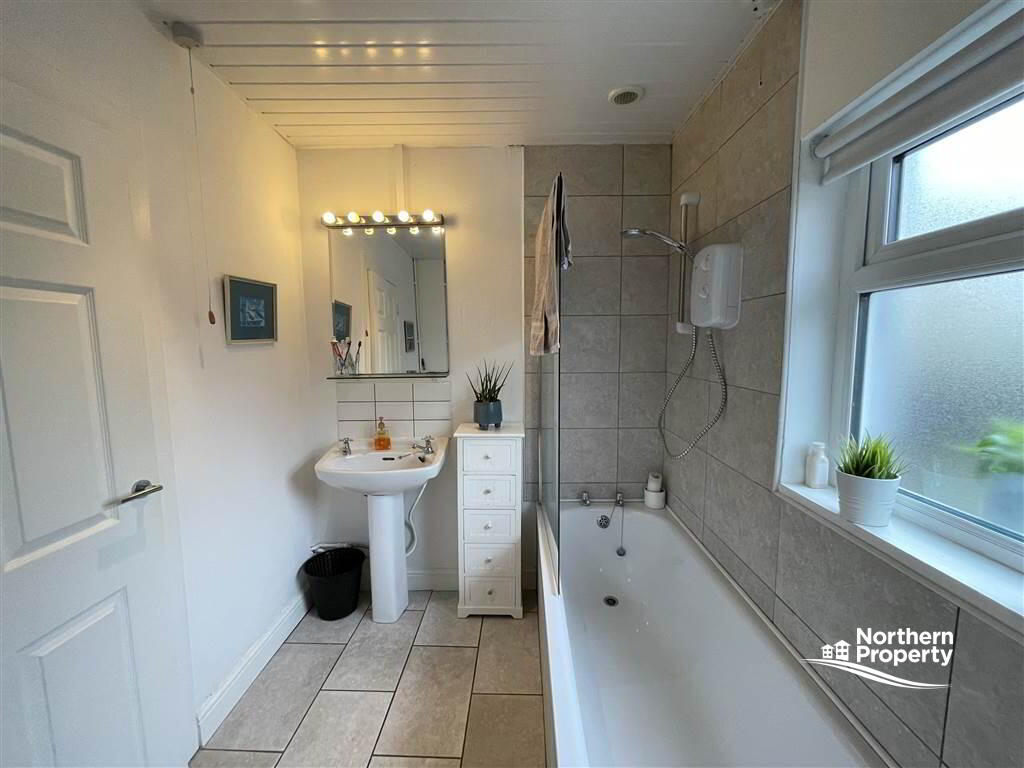 Photo 15 of 127 Kingsway, Dunmurry, Belfast