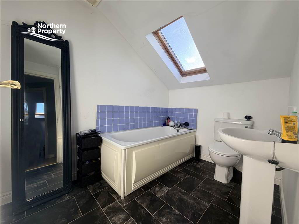 Photo 4 of 35 Springfield Meadows, Belfast