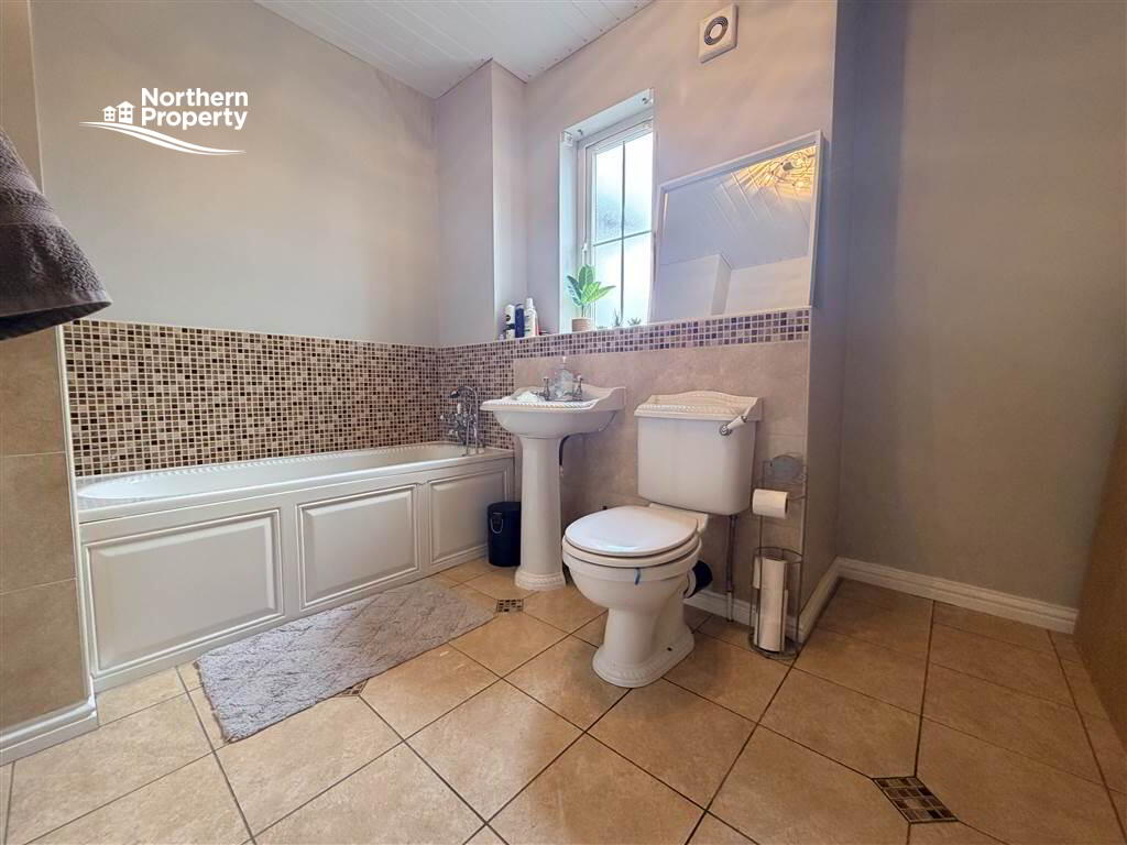 Photo 10 of 26 Lagmore Glen, Belfast